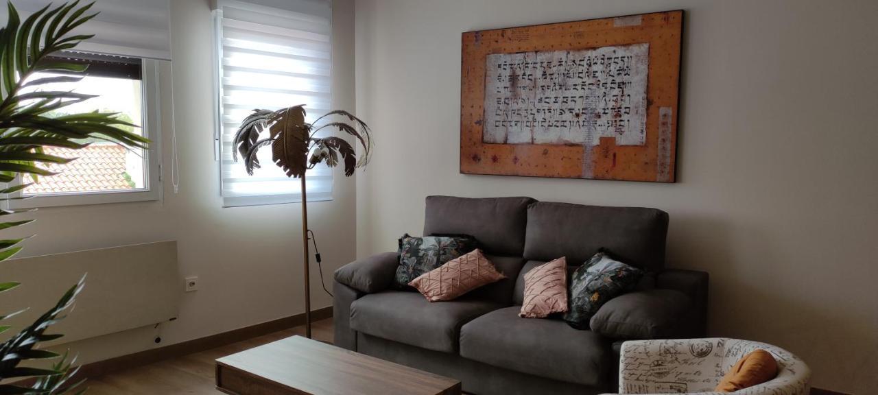 Divina 10 Lägenhet Avilés Exteriör bild